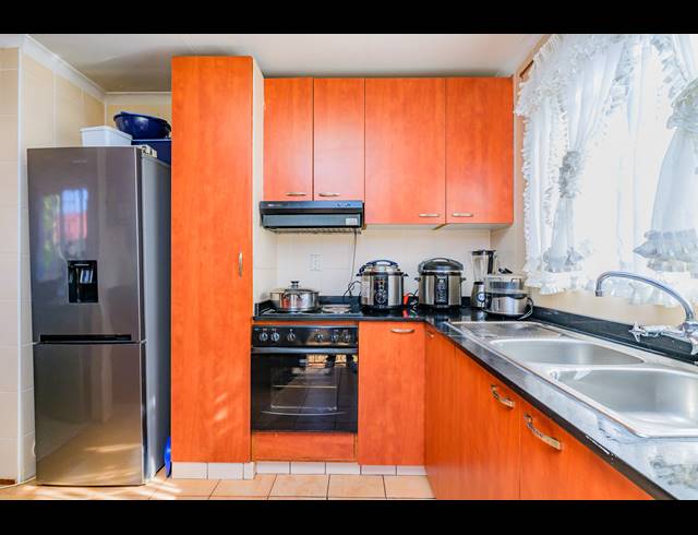3 BEDROOM HOUSE FOR SALE IN SOUTHGATE